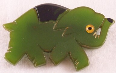 BP105 sm green bakelite elephant pin